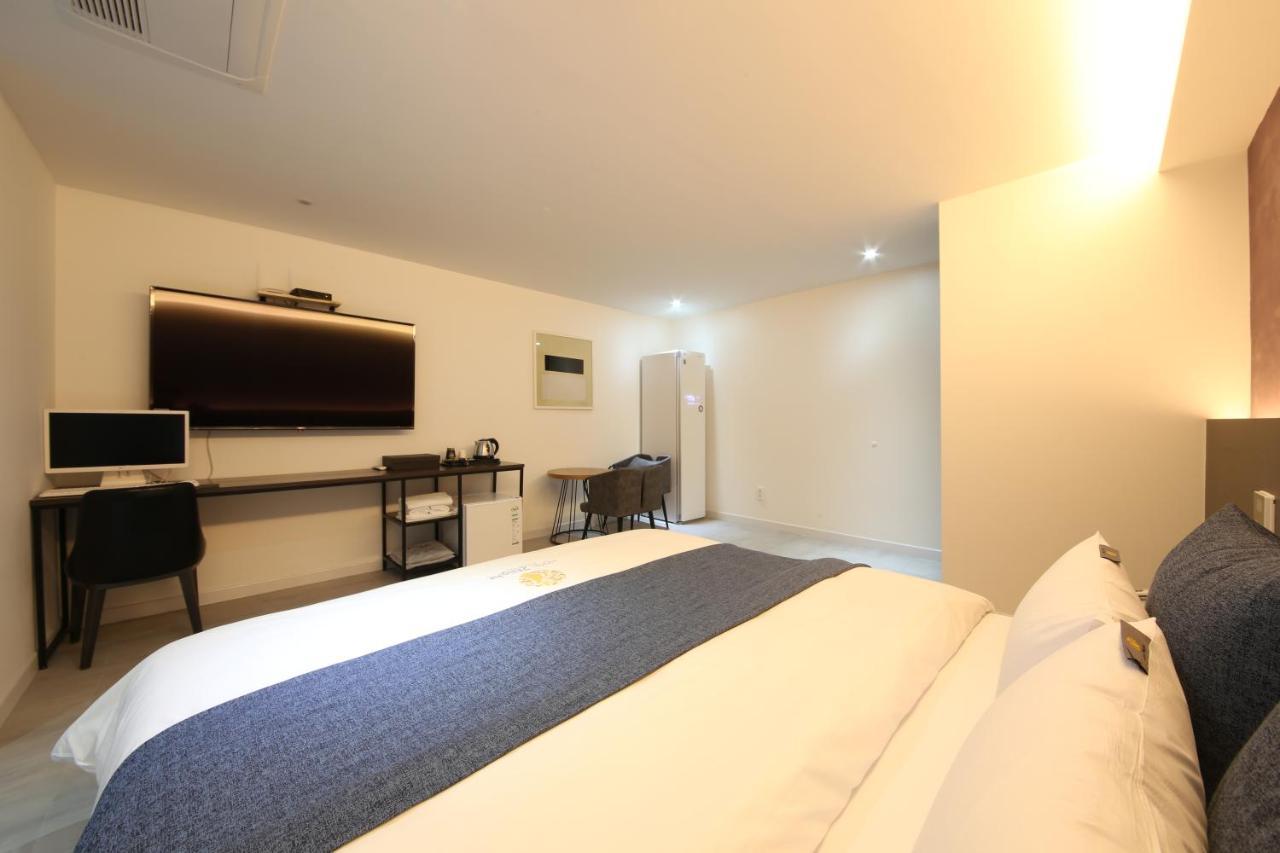 2Night Business Hotel Jeonju Eksteriør bilde