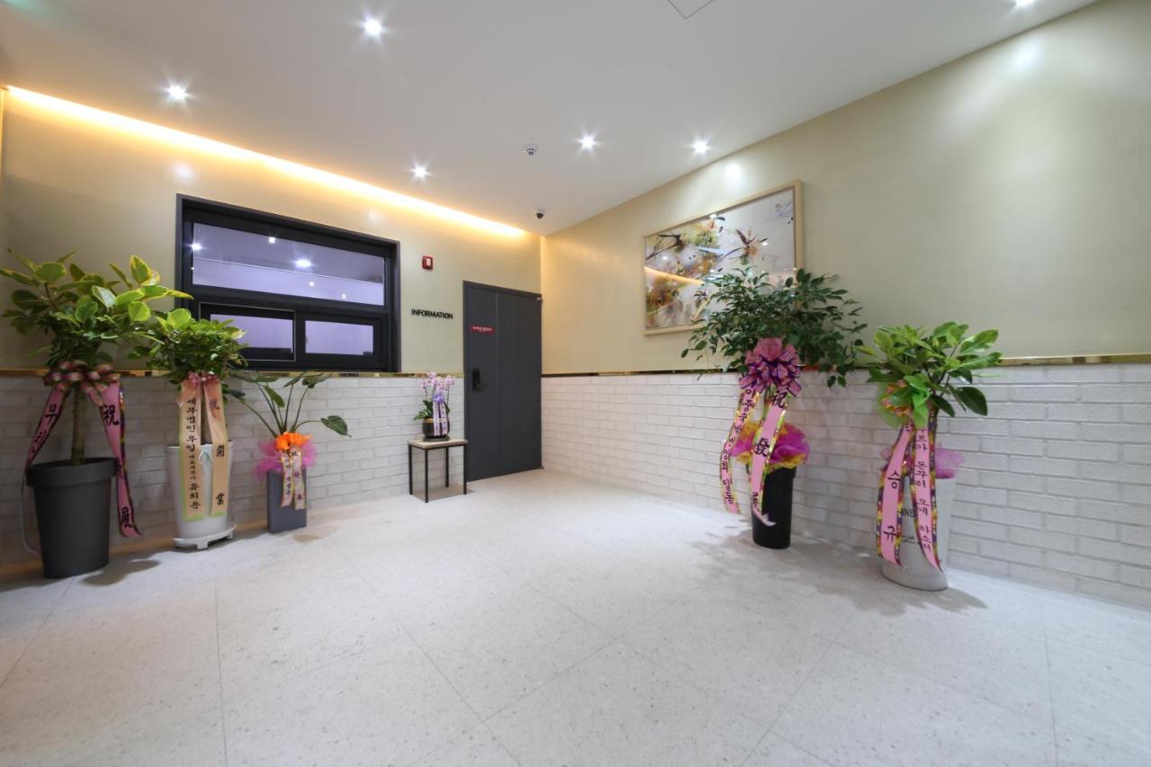 2Night Business Hotel Jeonju Eksteriør bilde