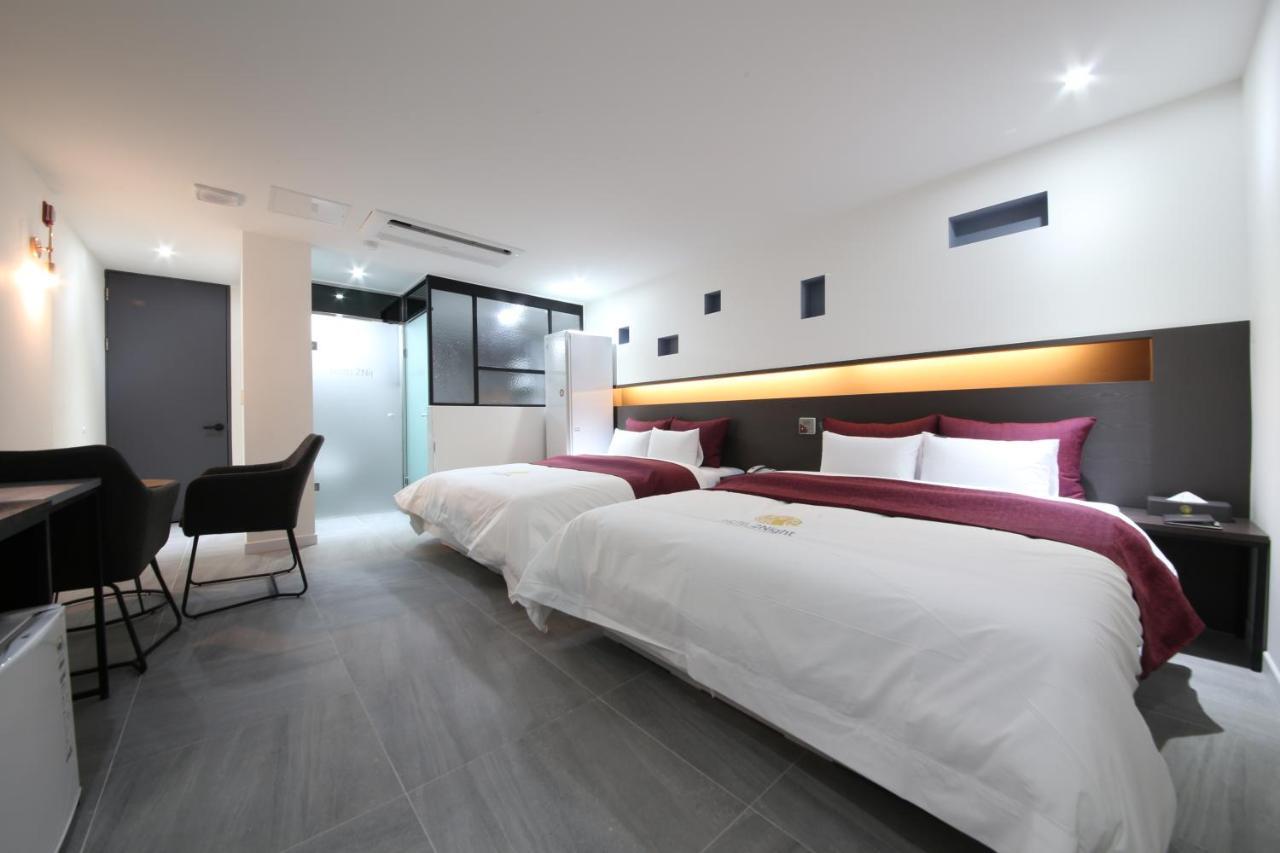 2Night Business Hotel Jeonju Eksteriør bilde