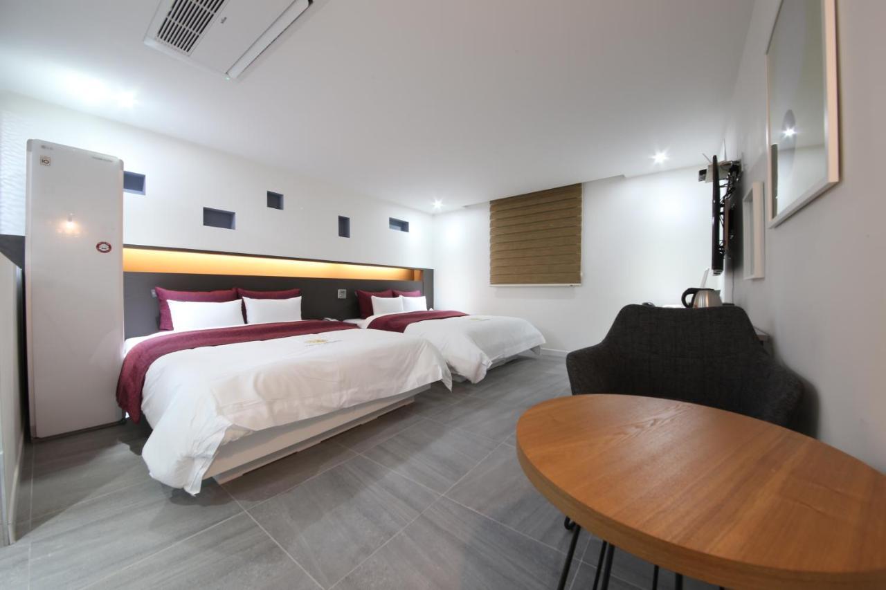 2Night Business Hotel Jeonju Eksteriør bilde