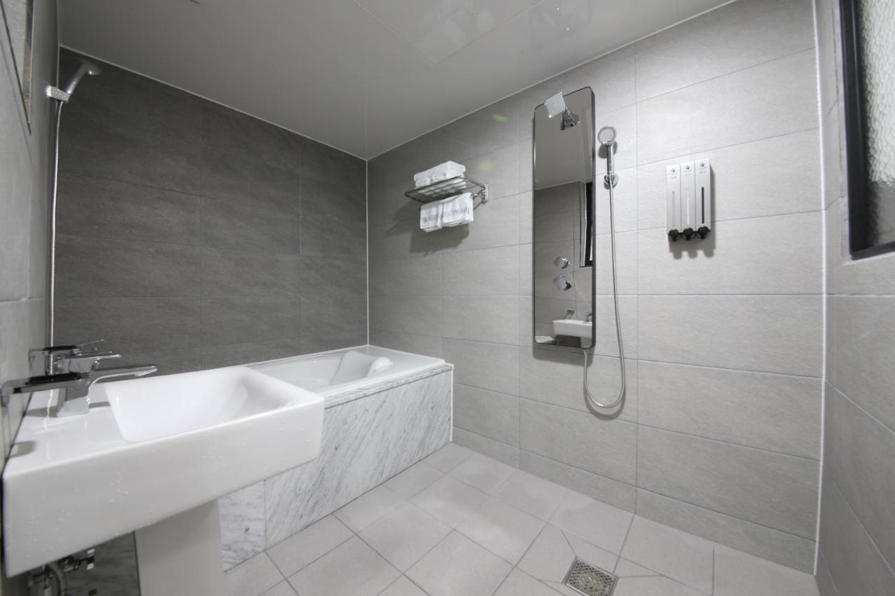 2Night Business Hotel Jeonju Eksteriør bilde