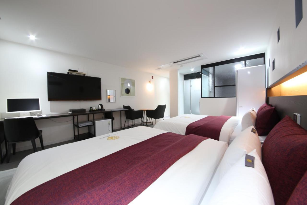 2Night Business Hotel Jeonju Eksteriør bilde